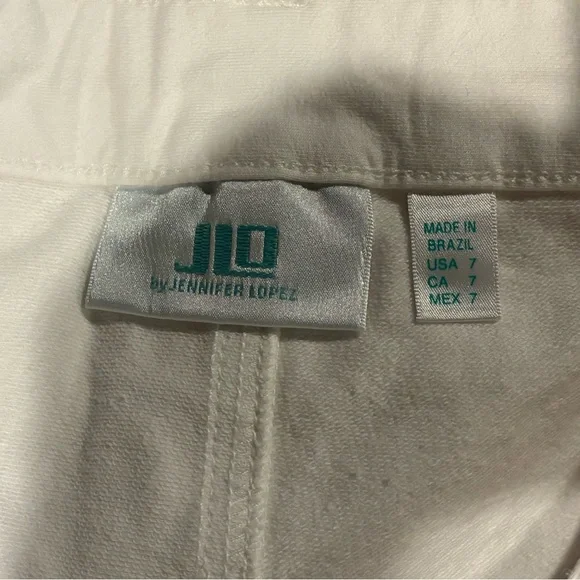 **** New Jennifer Lopez White Jeans, Size 7 - Picture 2 of 7